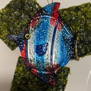 Vintage unused St.Thomas(Caribbean) glass fish souvenir from a cruise in 1995.